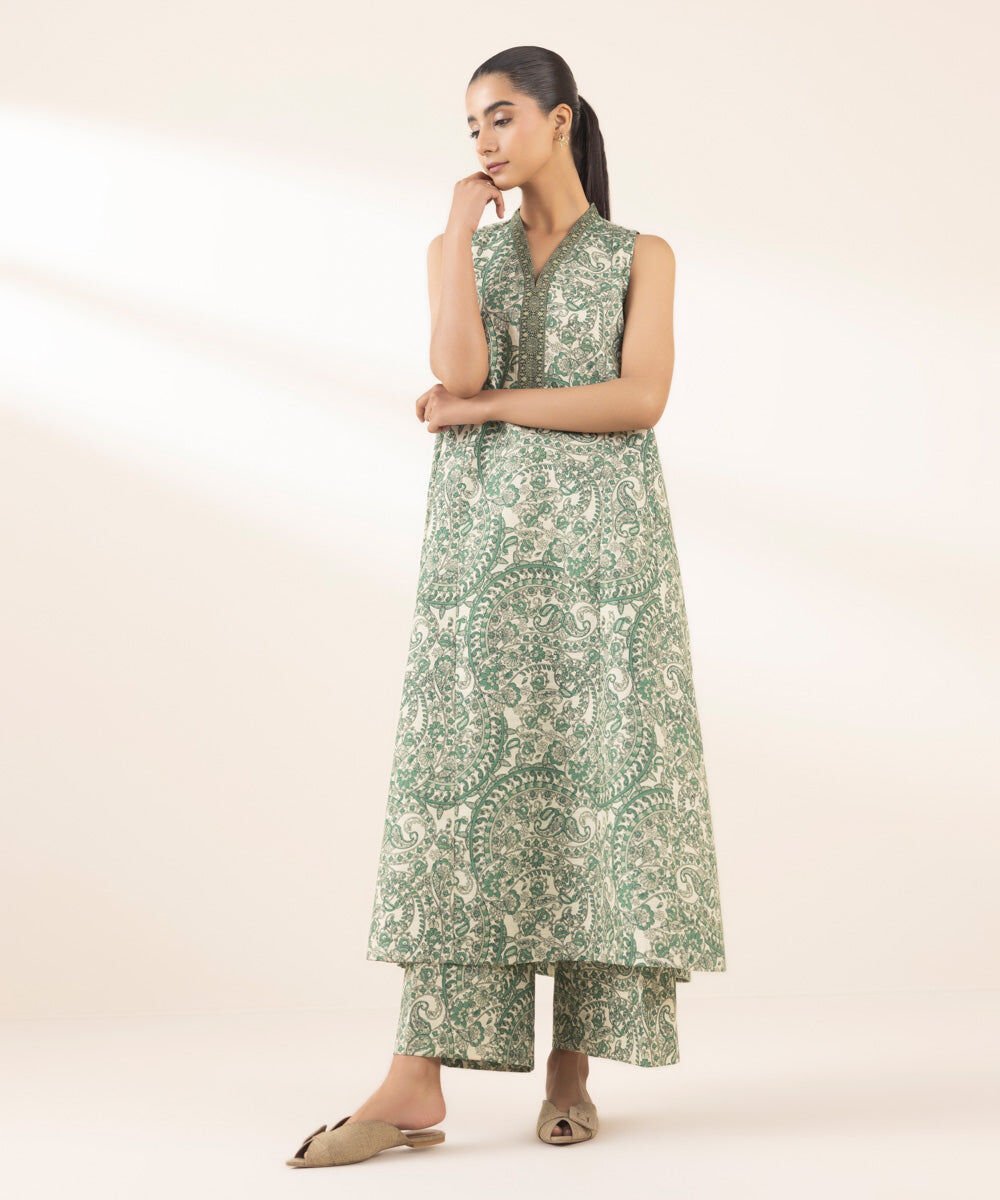 Sapphire 2-Piece Printed Khaddar Suit – Elegant Winter Paisley Collection
