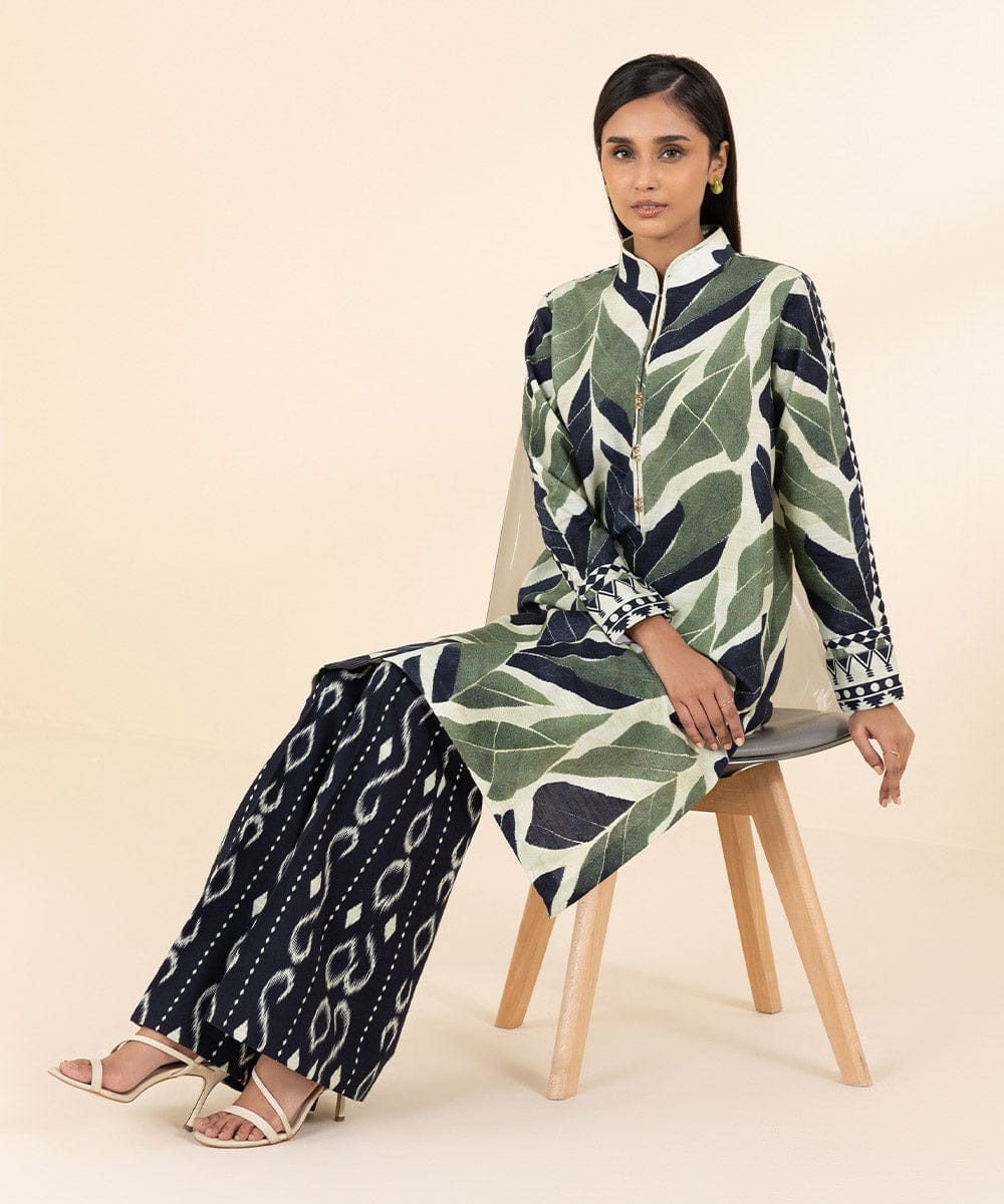 Sapphire 2-Piece Printed Light Khaddar Suit – Contemporary Winter Collection