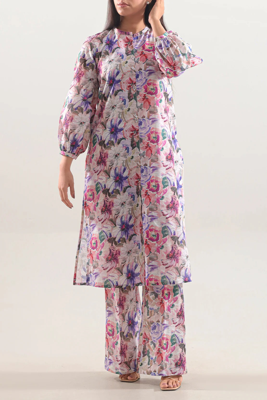 Saya Premium Khaddar 2-Piece Suit – Multicolor Floral Printed Cotton Khaddar Shirt & Trouser